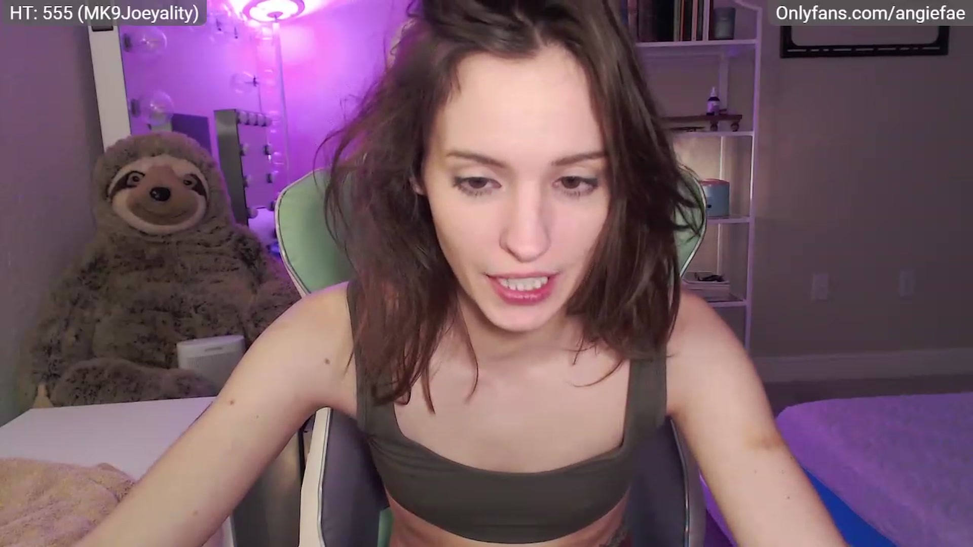 Gallery image thumbnail from AngieFae's myfreecams stream on, 11/27/2022, 09:56 image 15 of 20
