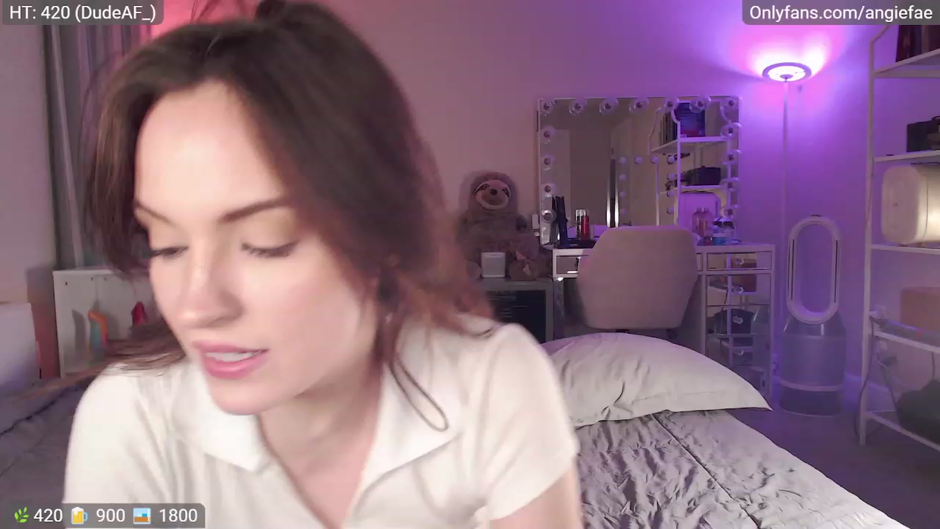 Gallery image thumbnail from AngieFae's myfreecams stream on, 11/29/2022, 06:59 image 3 of 20