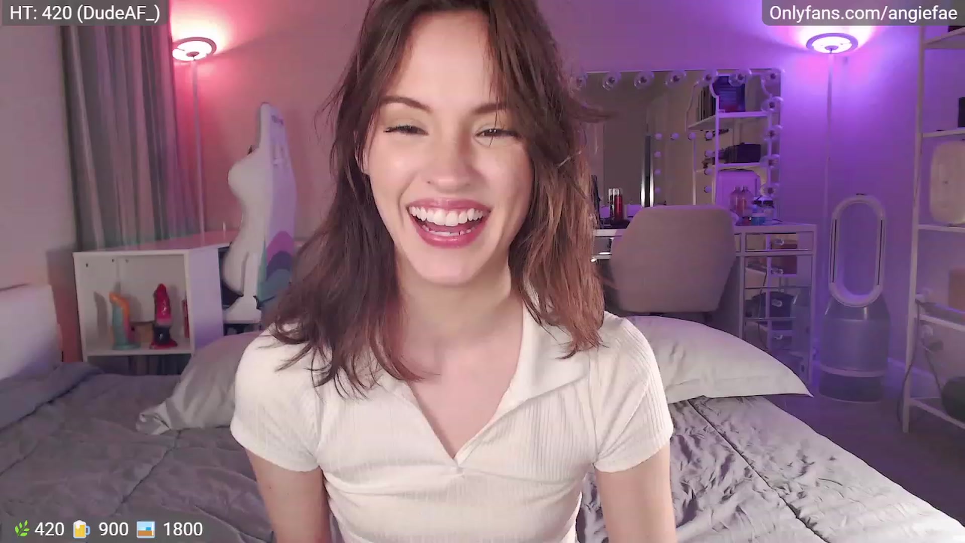 Gallery image thumbnail from AngieFae's myfreecams stream on, 11/29/2022, 06:59 image 6 of 20