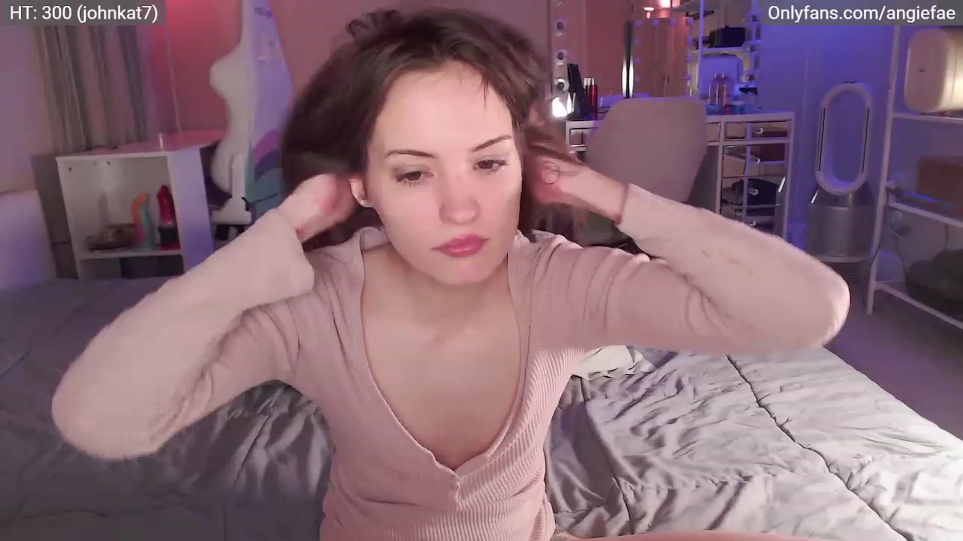Gallery image thumbnail from AngieFae's myfreecams stream on, 12/01/2022, 11:04 image 6 of 20