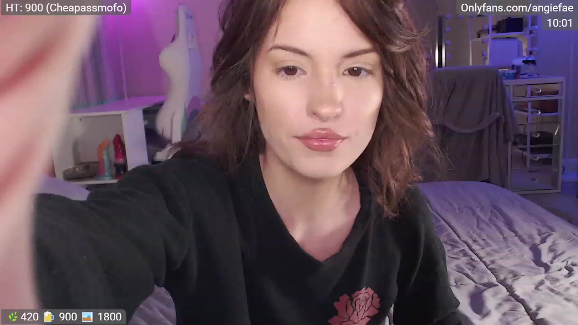 Gallery image thumbnail from AngieFae's myfreecams stream on, 12/03/2022, 08:26 image 4 of 20