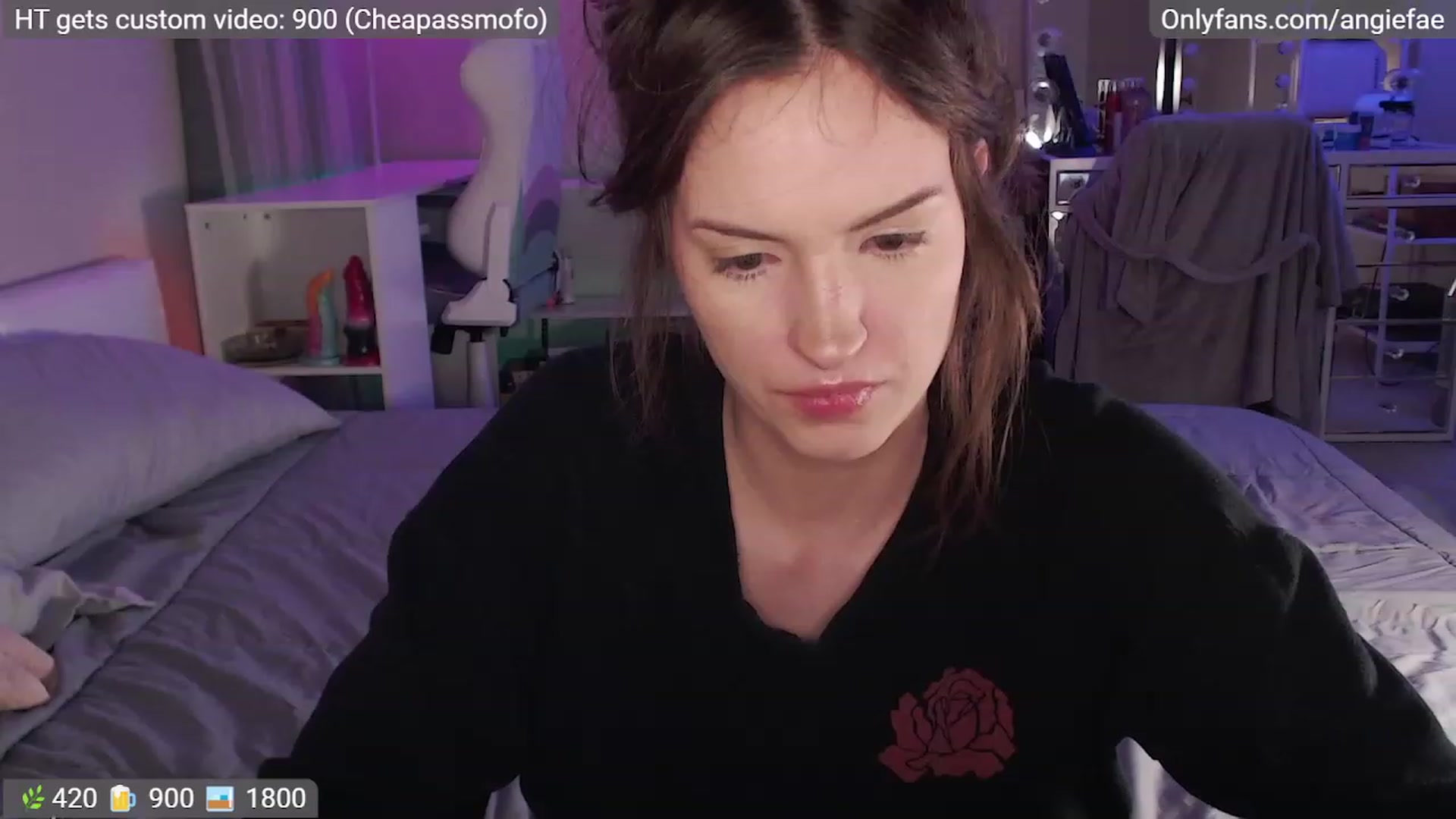 Gallery image thumbnail from AngieFae's myfreecams stream on, 12/03/2022, 08:26 image 19 of 20