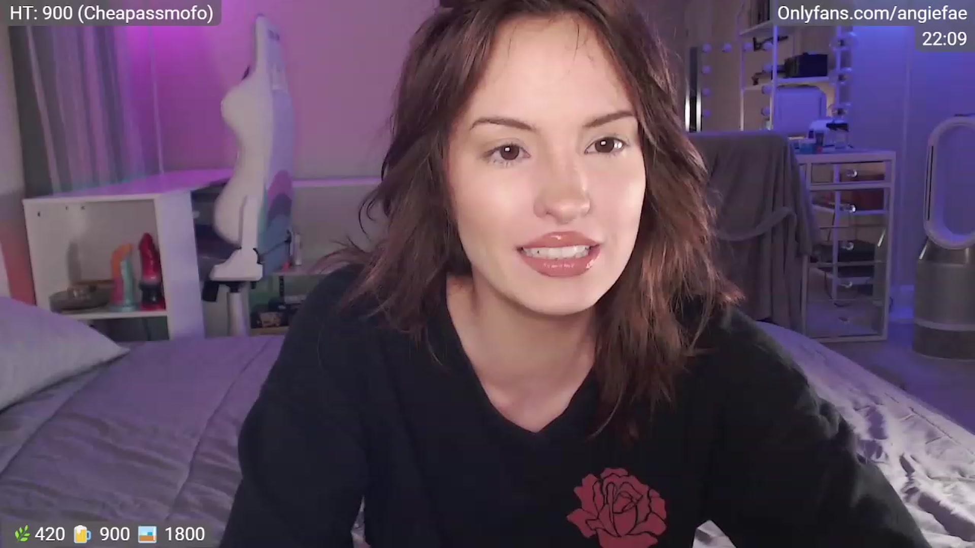 Gallery image thumbnail from AngieFae's myfreecams stream on, 12/03/2022, 08:26 image 2 of 20