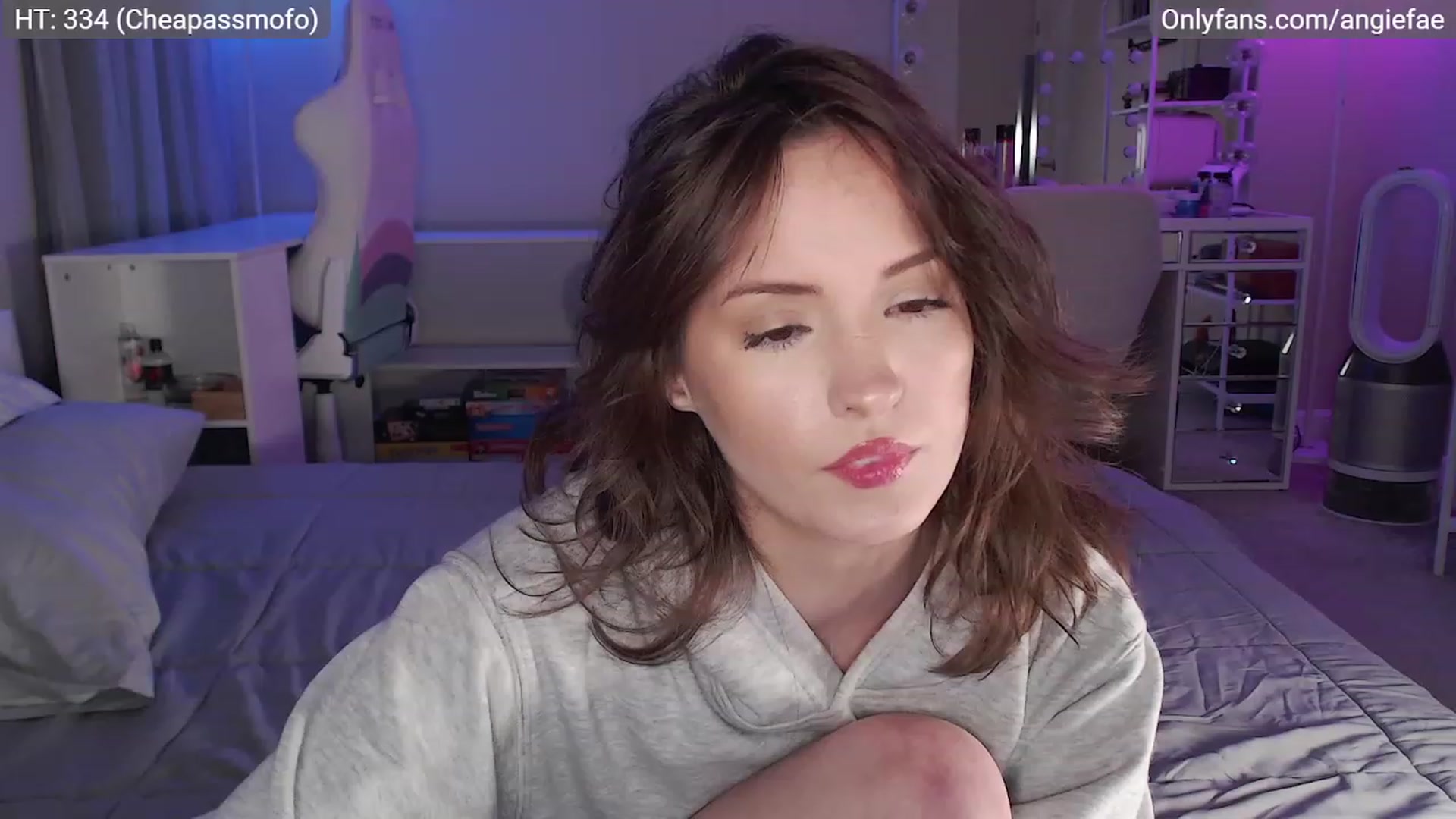 Gallery image thumbnail from AngieFae's myfreecams stream on, 12/09/2022, 06:13 image 2 of 20