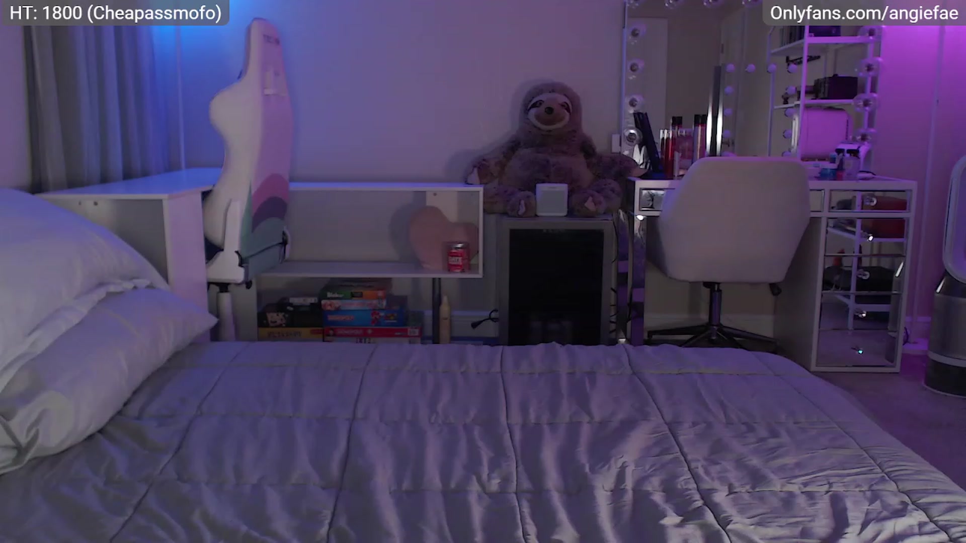 Gallery image thumbnail from AngieFae's myfreecams stream on, 12/09/2022, 06:13 image 8 of 20
