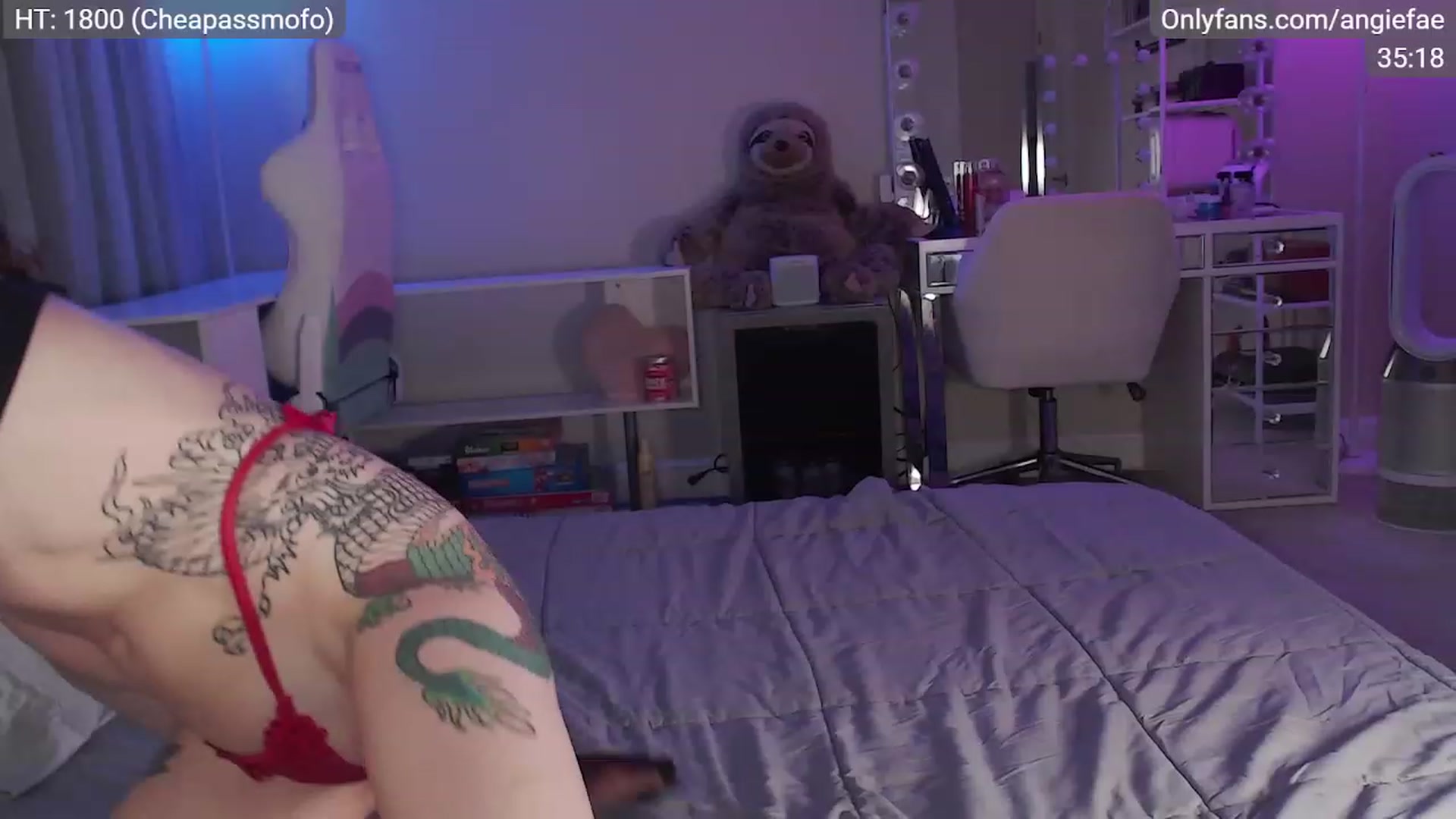 Gallery image thumbnail from AngieFae's myfreecams stream on, 12/09/2022, 06:43 image 4 of 20