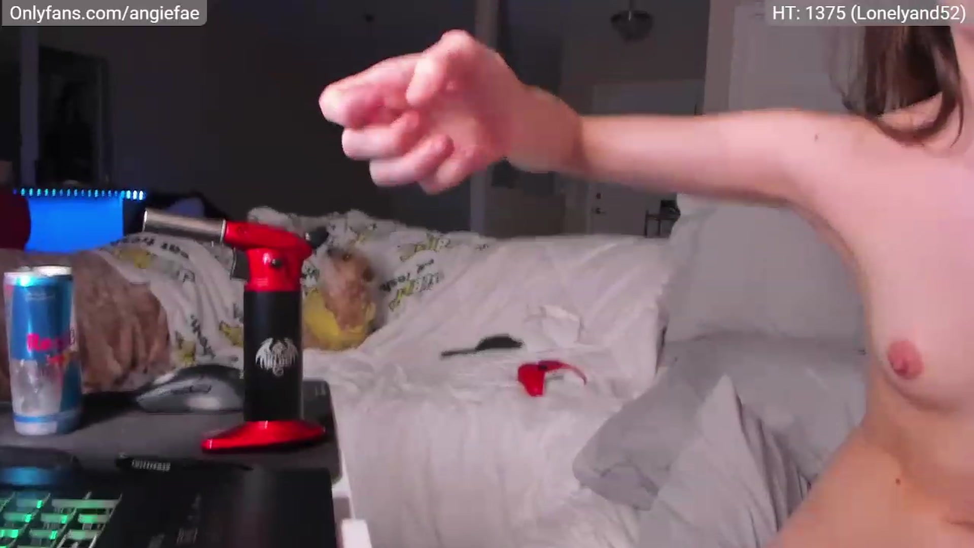Gallery image thumbnail from AngieFae's myfreecams stream on, 03/17/2023, 10:21 image 6 of 20