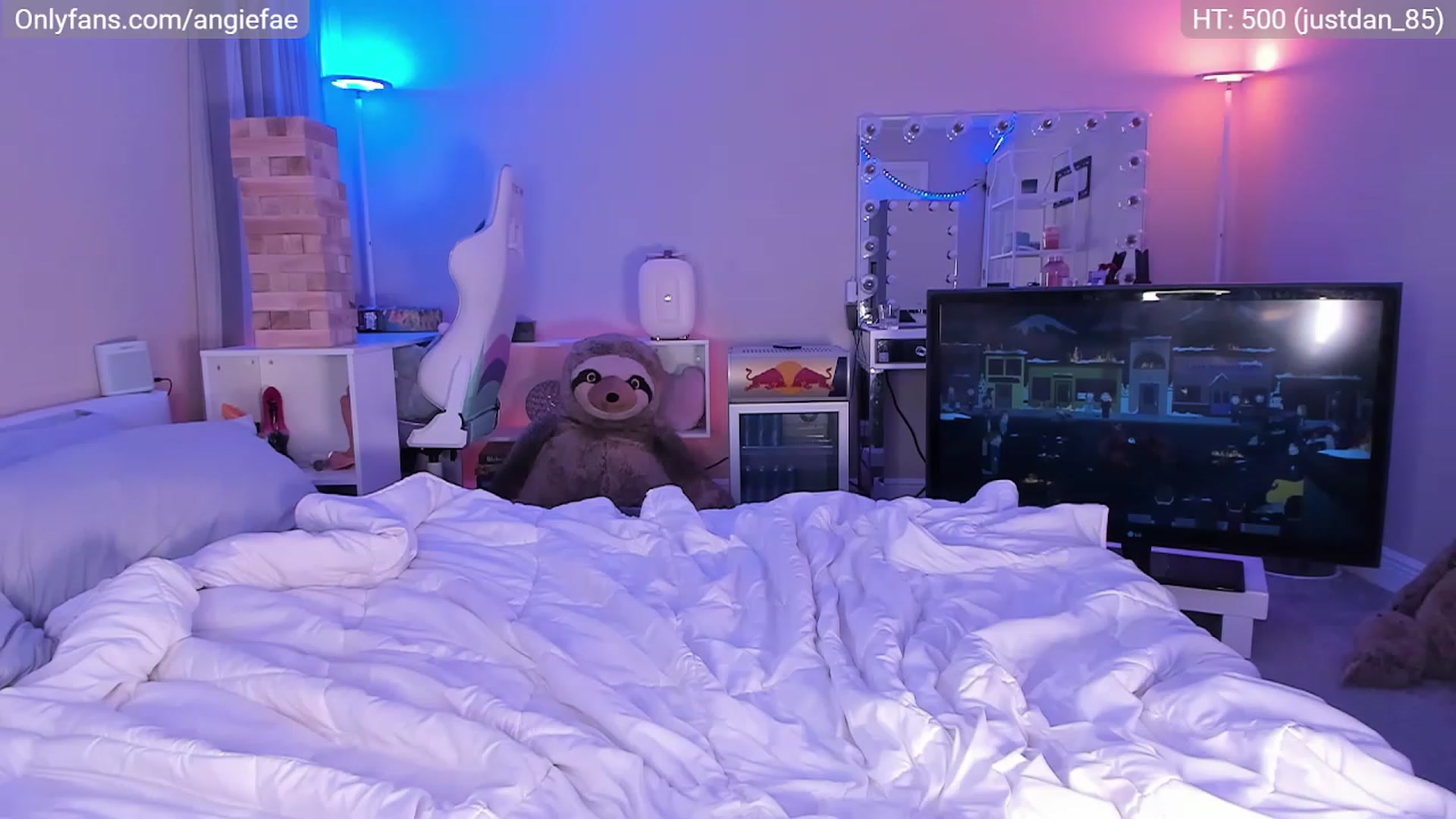 Gallery image thumbnail from AngieFae's myfreecams stream on, 03/25/2023, 06:43 image 3 of 20