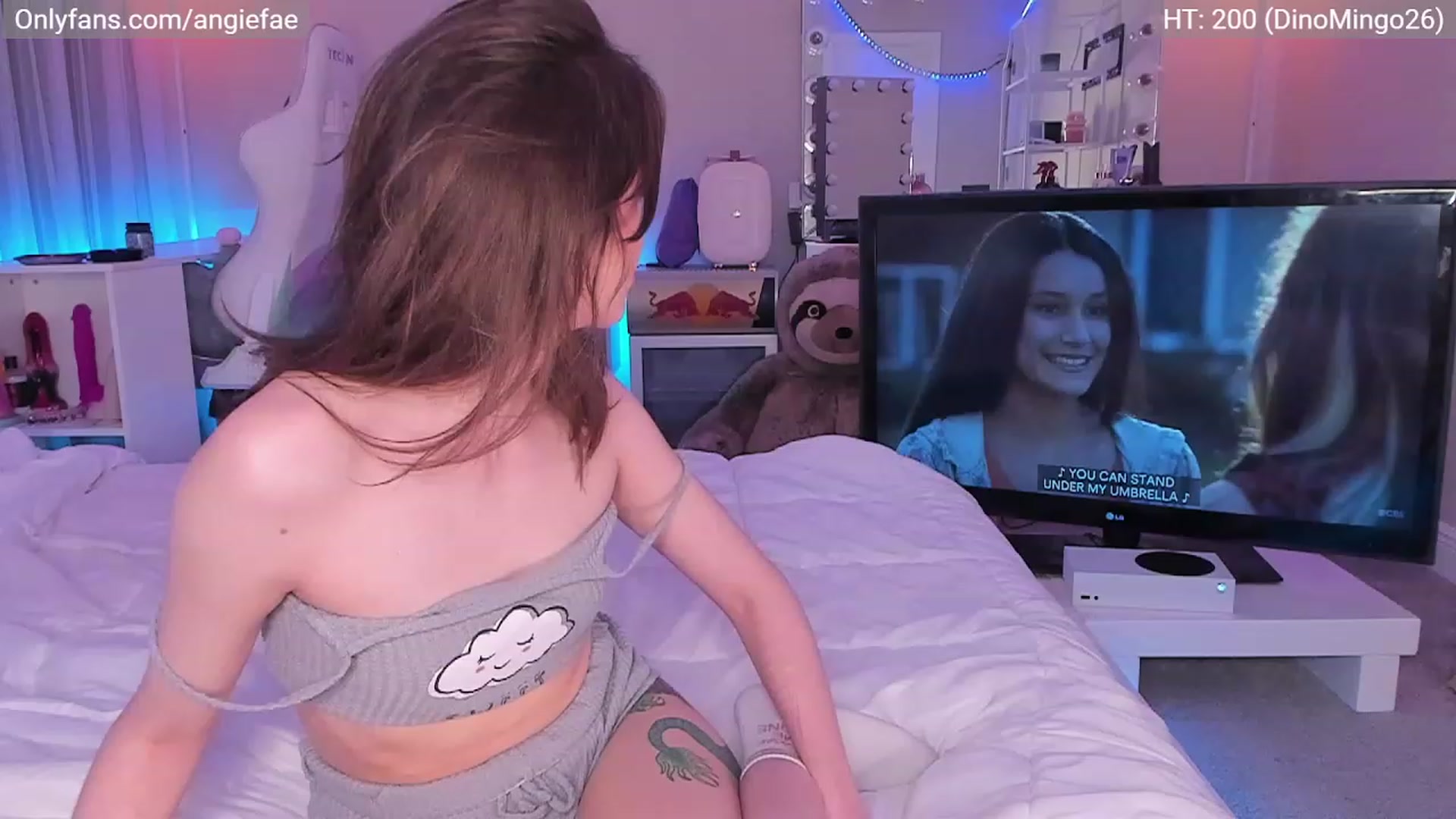 Gallery image thumbnail from AngieFae's myfreecams stream on, 03/29/2023, 09:51 image 19 of 20