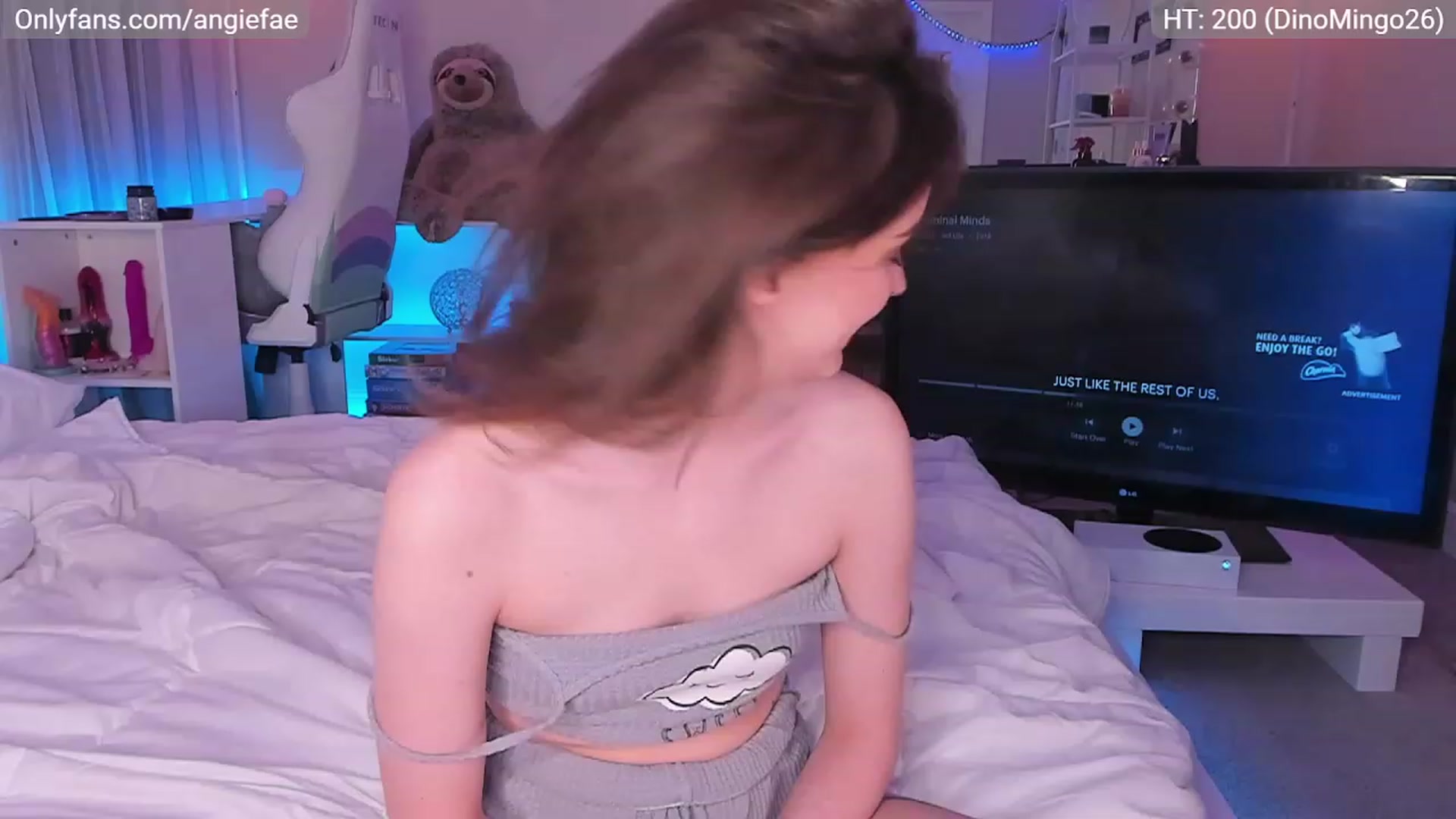 Gallery image thumbnail from AngieFae's myfreecams stream on, 03/29/2023, 09:51 image 12 of 20