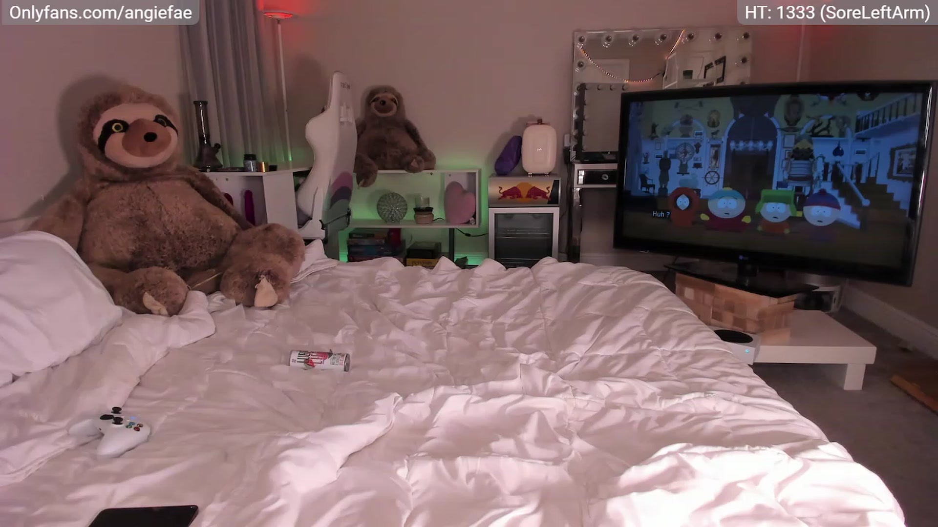 Gallery image thumbnail from AngieFae's myfreecams stream on, 03/31/2023, 06:23 image 16 of 20
