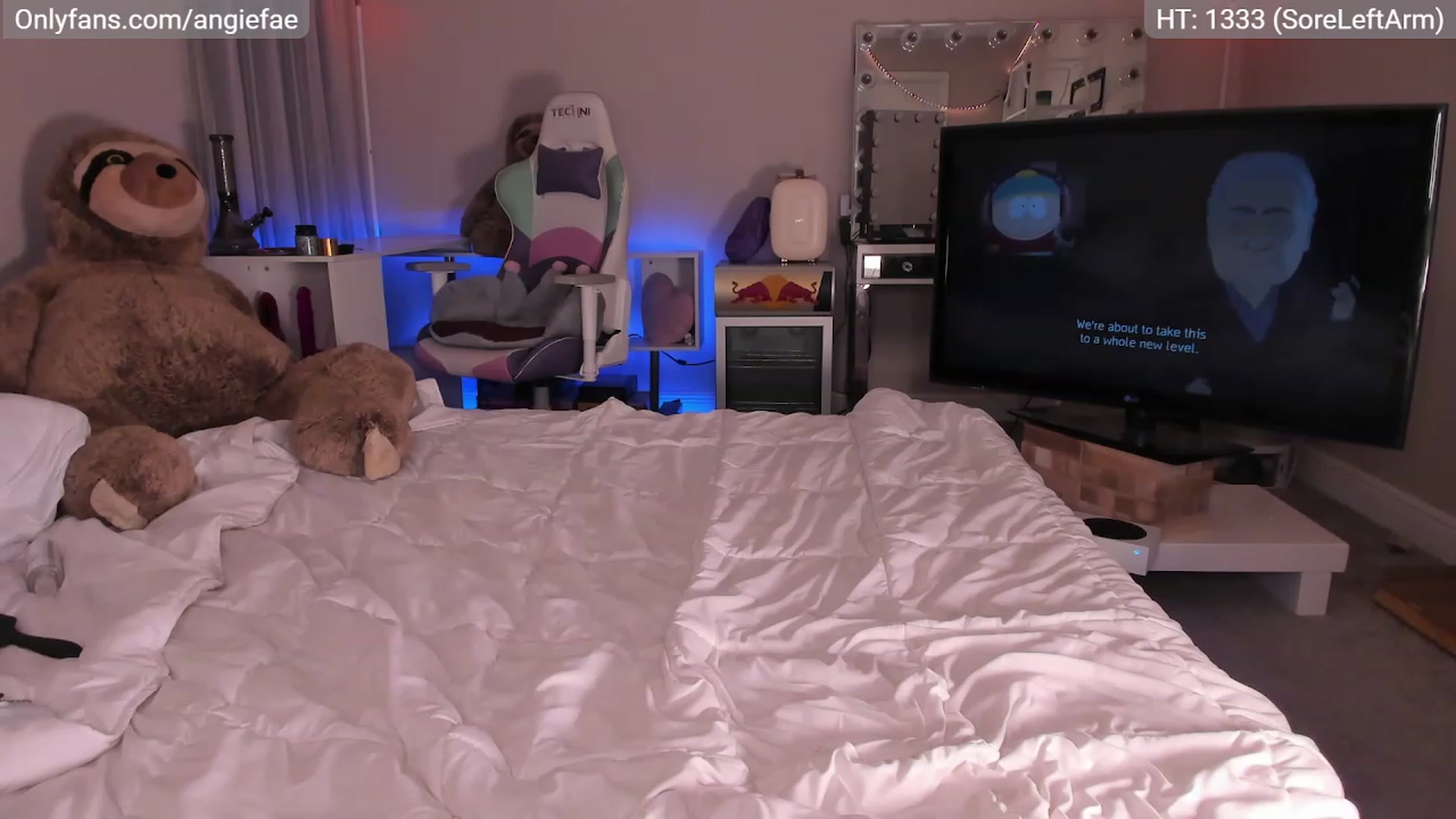 Gallery image thumbnail from AngieFae's myfreecams stream on, 03/31/2023, 08:59 image 17 of 20