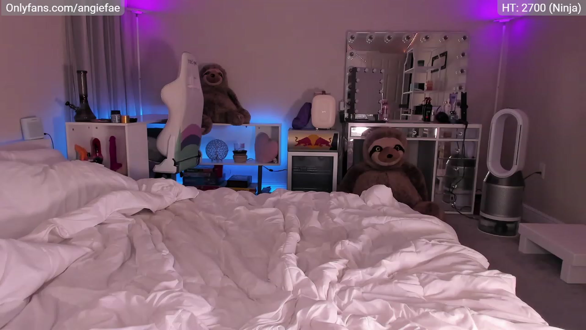 Gallery image thumbnail from AngieFae's myfreecams stream on, 04/01/2023, 09:07 image 20 of 20
