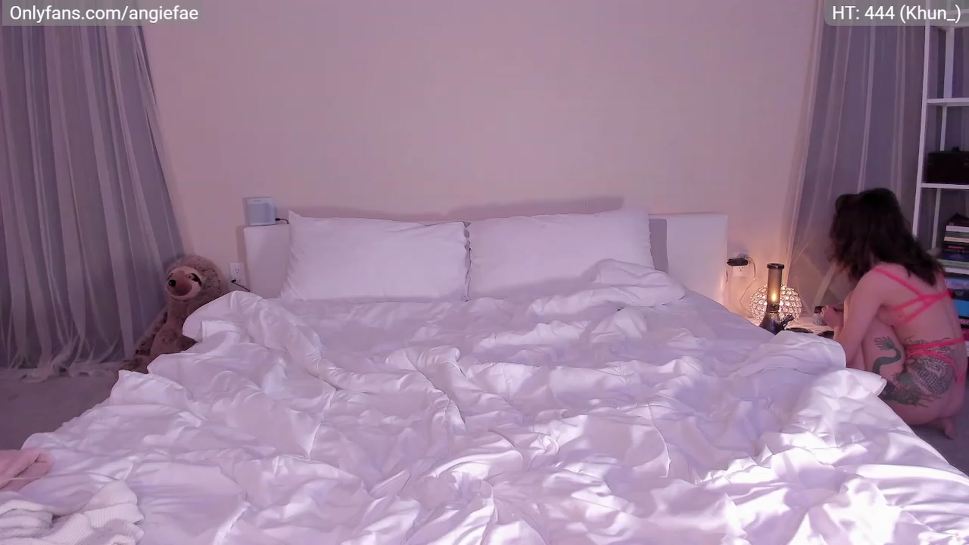 Gallery image thumbnail from AngieFae's myfreecams stream on, 04/20/2023, 04:07 image 10 of 20