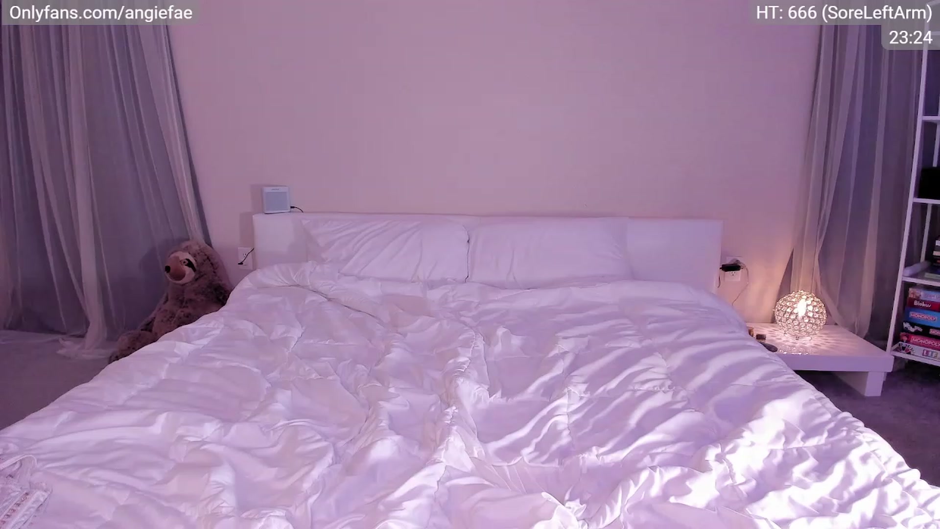 Gallery image thumbnail from AngieFae's myfreecams stream on, 04/23/2023, 07:06 image 15 of 20