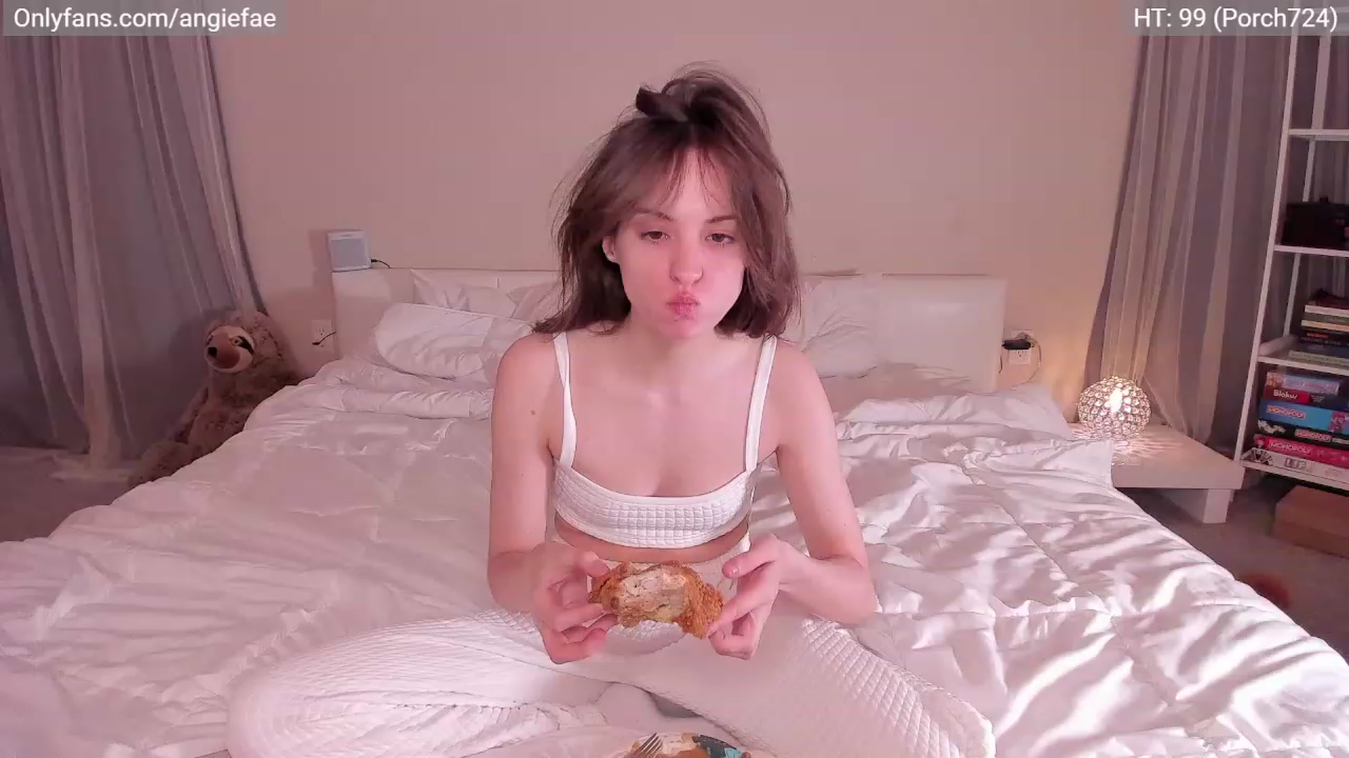Gallery image thumbnail from AngieFae's myfreecams stream on, 04/24/2023, 08:58 image 2 of 20