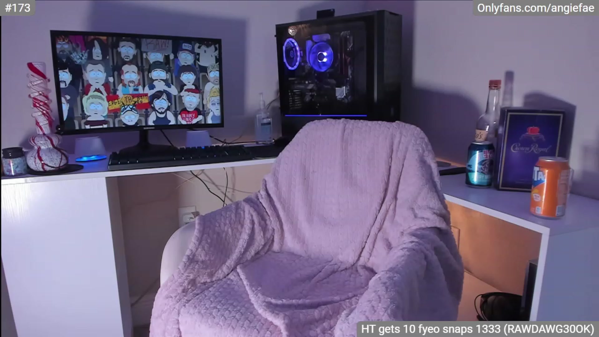 Gallery image thumbnail from AngieFae's myfreecams stream on, 06/19/2023, 02:34 image 10 of 20