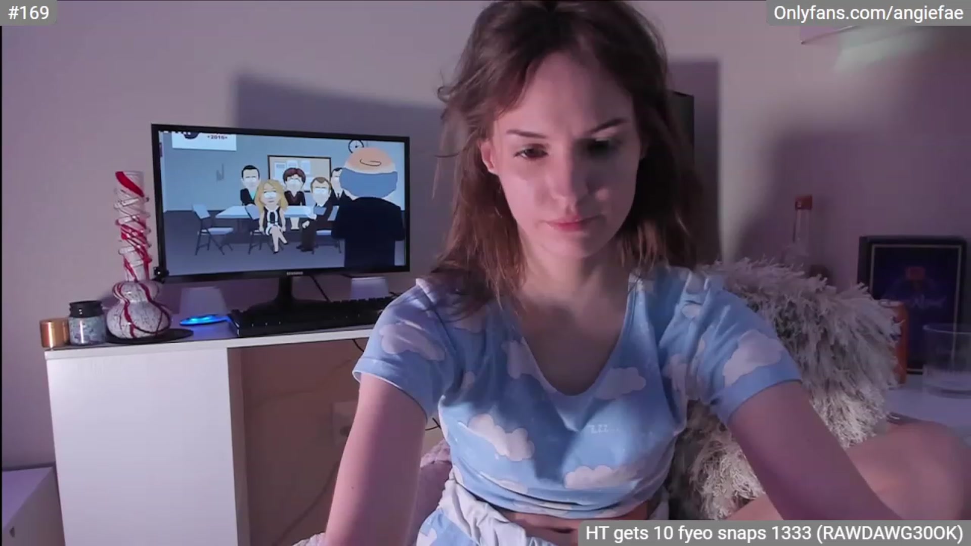Gallery image thumbnail from AngieFae's myfreecams stream on, 06/19/2023, 04:06 image 15 of 20