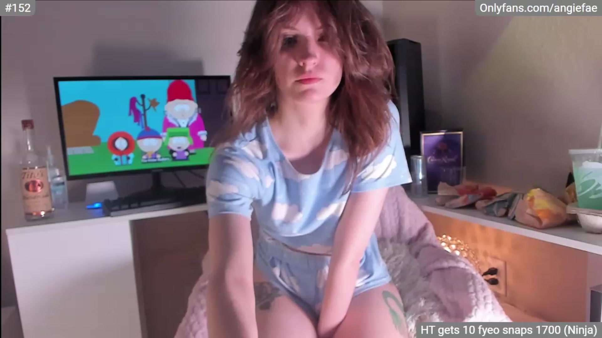 Gallery image thumbnail from AngieFae's myfreecams stream on, 06/19/2023, 05:09 image 15 of 20