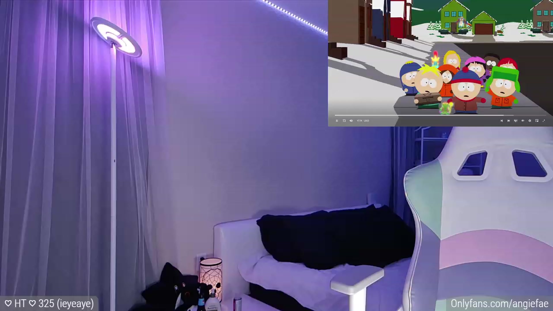 Gallery image thumbnail from AngieFae's myfreecams stream on, 09/25/2023, 04:16 image 1 of 20