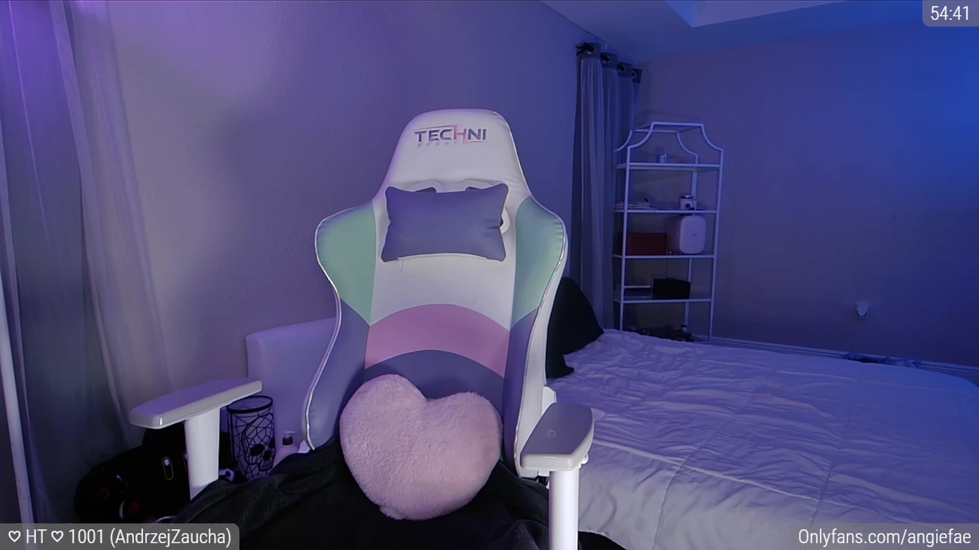 Gallery image thumbnail from AngieFae's myfreecams stream on, 09/30/2023, 05:55 image 11 of 20