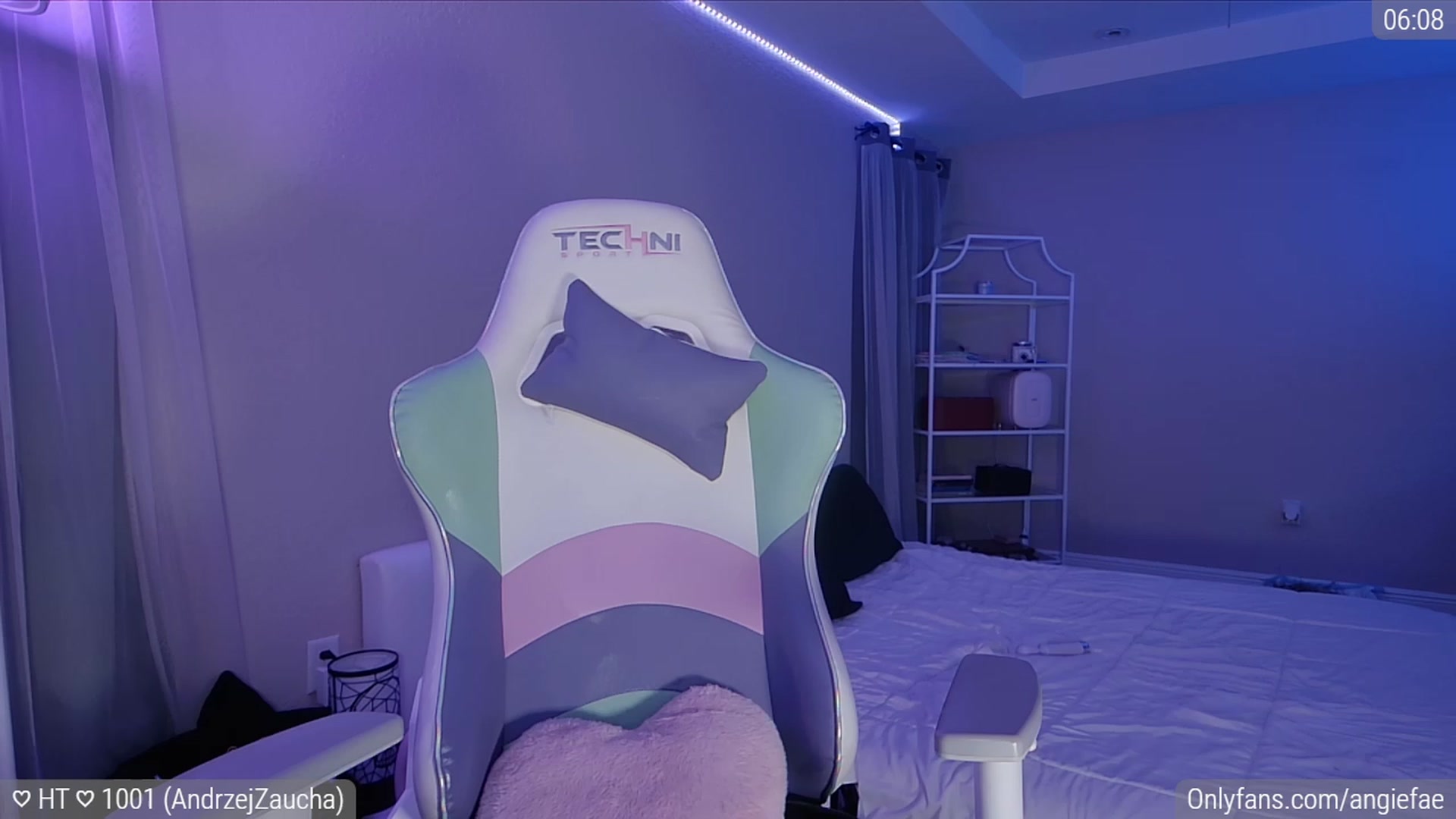 Gallery image thumbnail from AngieFae's myfreecams stream on, 09/30/2023, 06:14 image 10 of 20