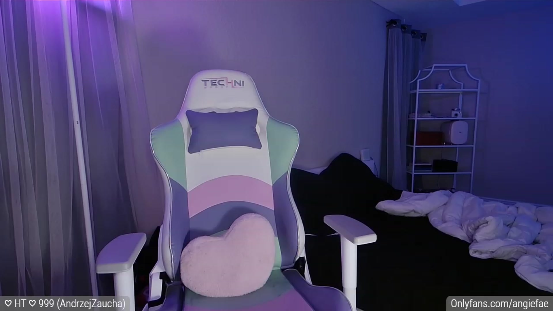 Gallery image thumbnail from AngieFae's myfreecams stream on, 10/01/2023, 03:17 image 7 of 20