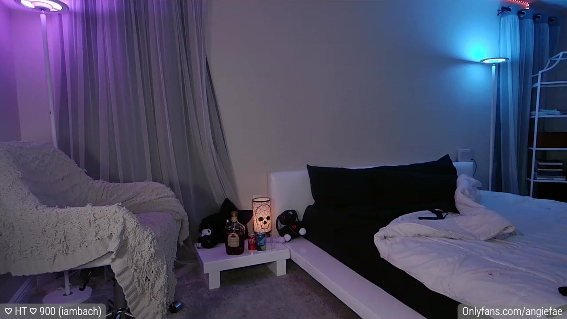 Gallery image thumbnail from AngieFae's myfreecams stream on, 10/21/2023, 06:02 image 20 of 20
