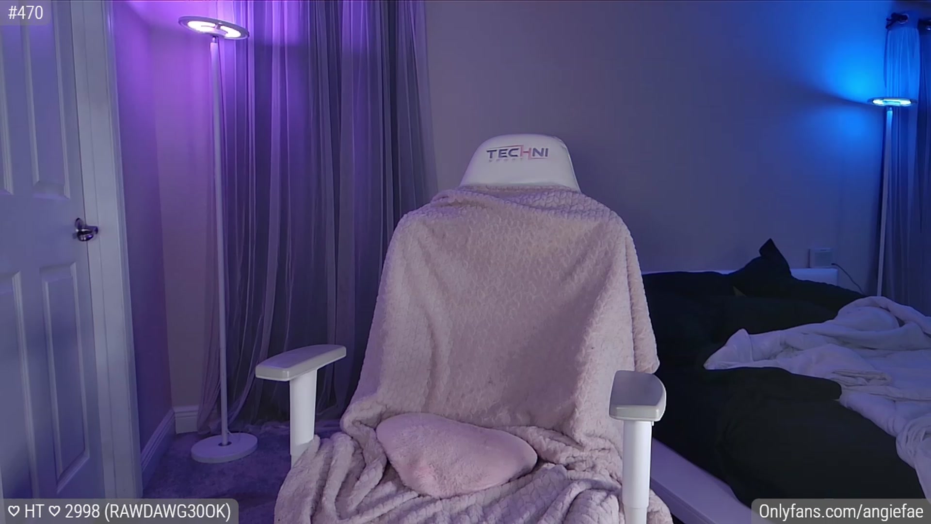 Gallery image thumbnail from AngieFae's myfreecams stream on, 11/10/2023, 05:00 image 18 of 20
