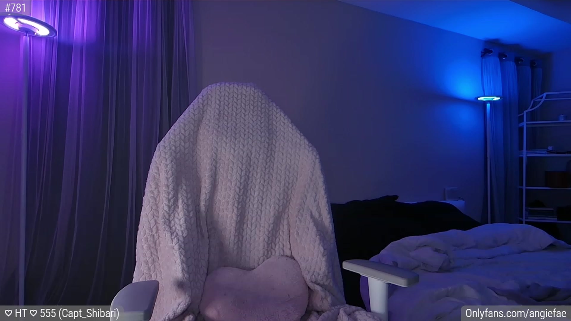 Gallery image thumbnail from AngieFae's myfreecams stream on, 11/22/2023, 02:34 image 3 of 20