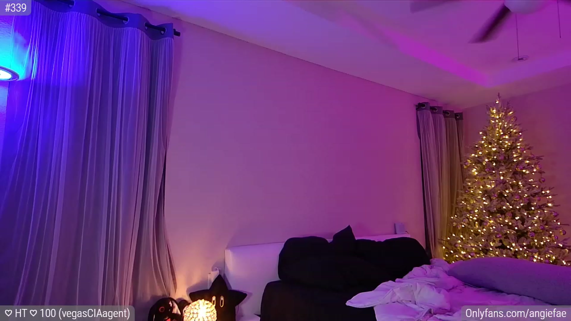 Gallery image thumbnail from AngieFae's myfreecams stream on, 12/03/2023, 05:58 image 12 of 20