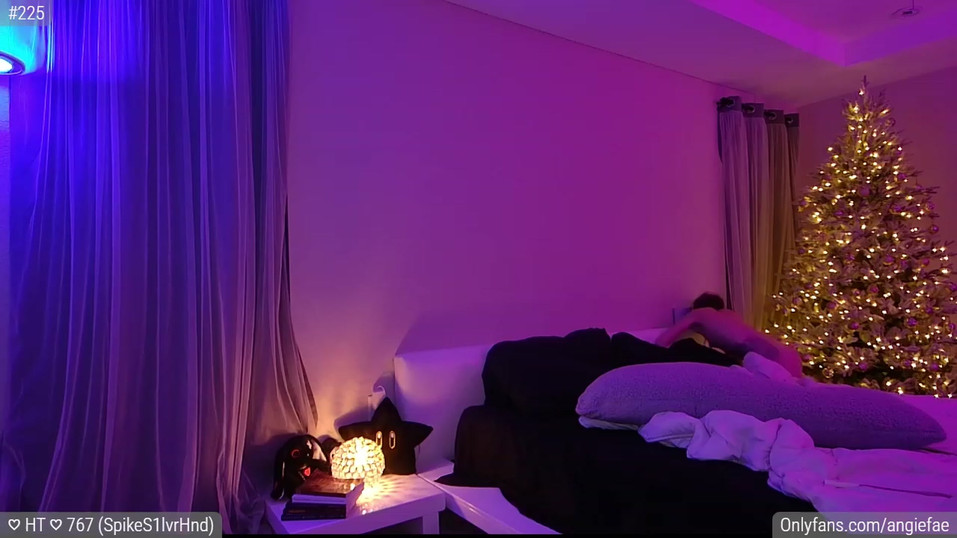 Gallery image thumbnail from AngieFae's myfreecams stream on, 12/03/2023, 08:39 image 13 of 20