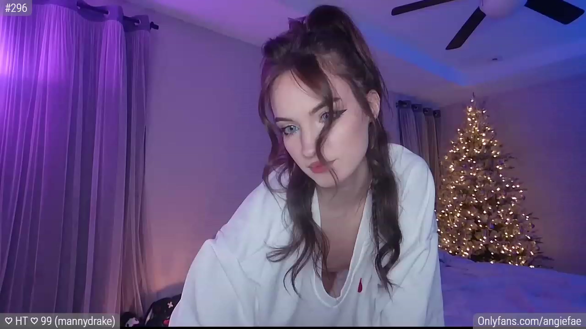 Gallery image thumbnail from AngieFae's myfreecams stream on, 12/07/2023, 07:11 image 9 of 20