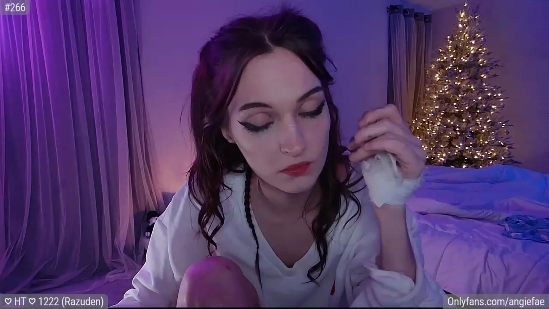 Gallery image thumbnail from AngieFae's myfreecams stream on, 12/09/2023, 10:48 image 6 of 20
