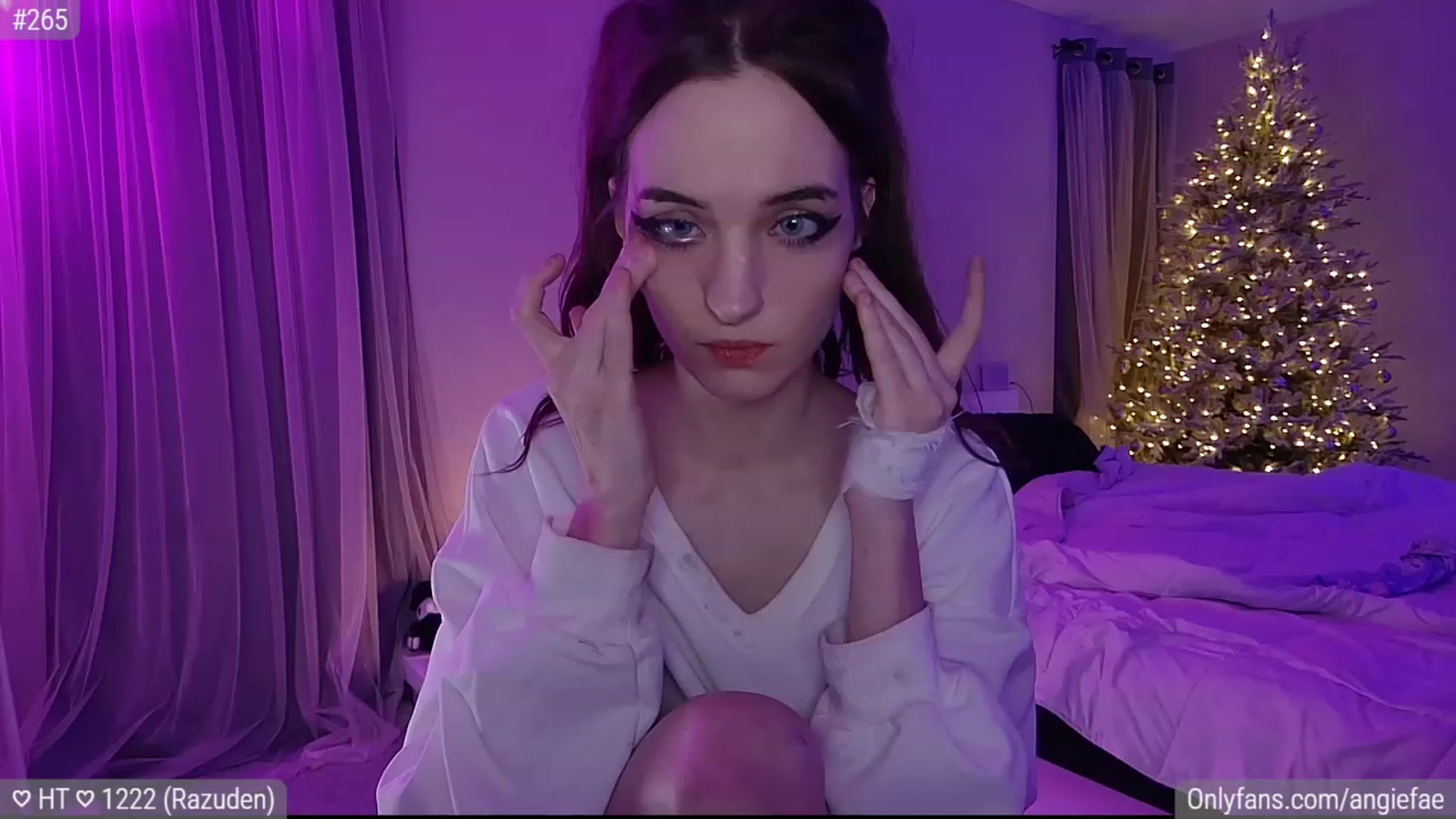 Gallery image thumbnail from AngieFae's myfreecams stream on, 12/09/2023, 11:48 image 7 of 20