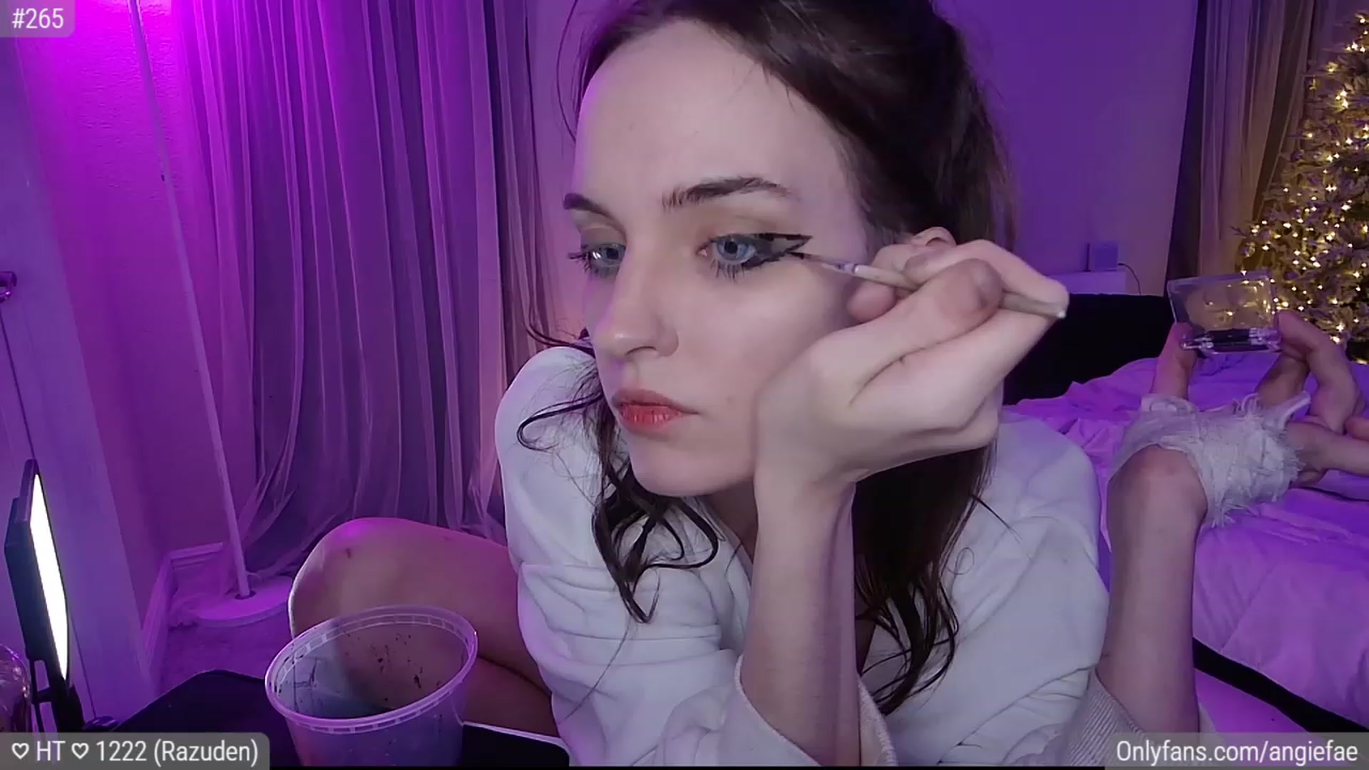 Gallery image thumbnail from AngieFae's myfreecams stream on, 12/09/2023, 11:48 image 16 of 20