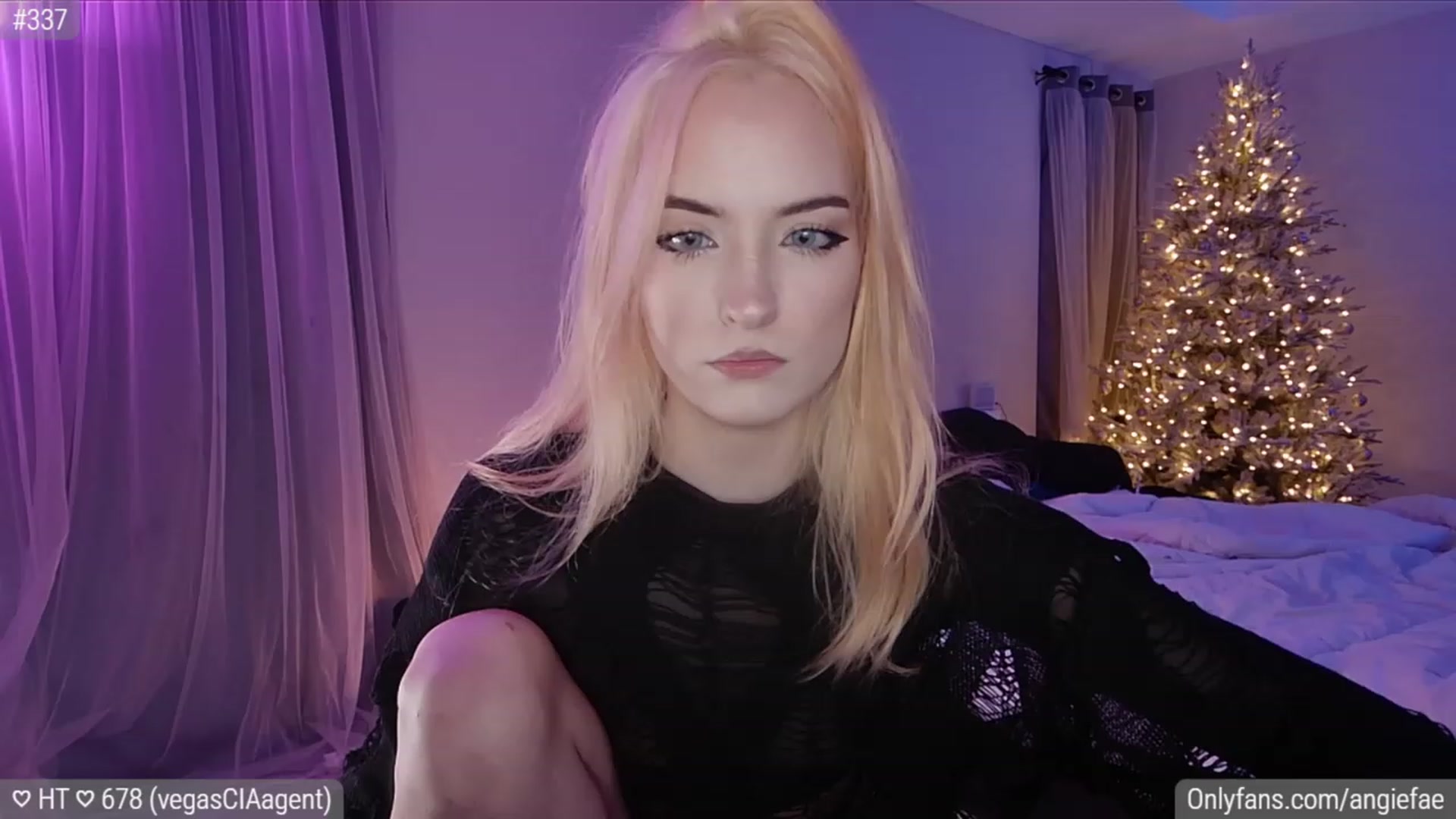 Gallery image thumbnail from AngieFae's myfreecams stream on, 12/15/2023, 05:59 image 10 of 20