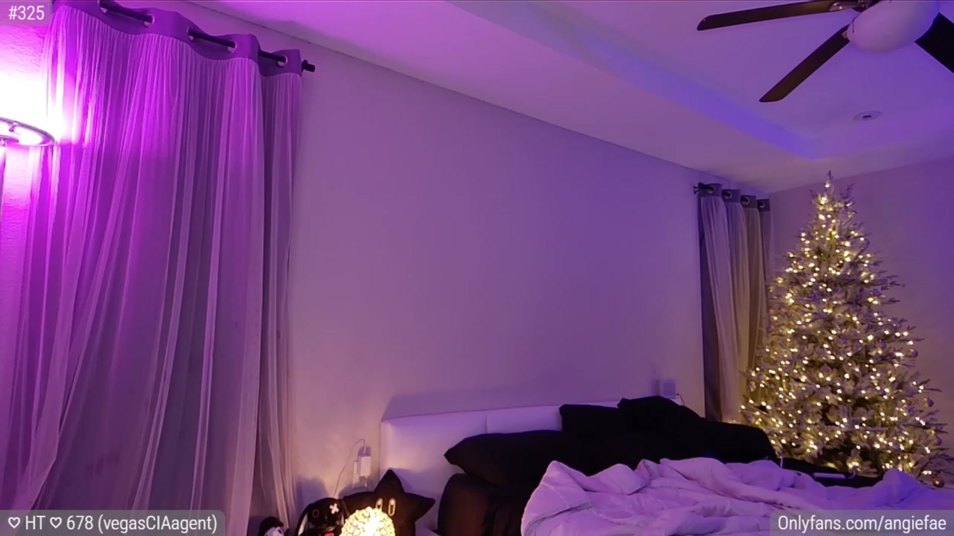 Gallery image thumbnail from AngieFae's myfreecams stream on, 12/15/2023, 08:16 image 5 of 20