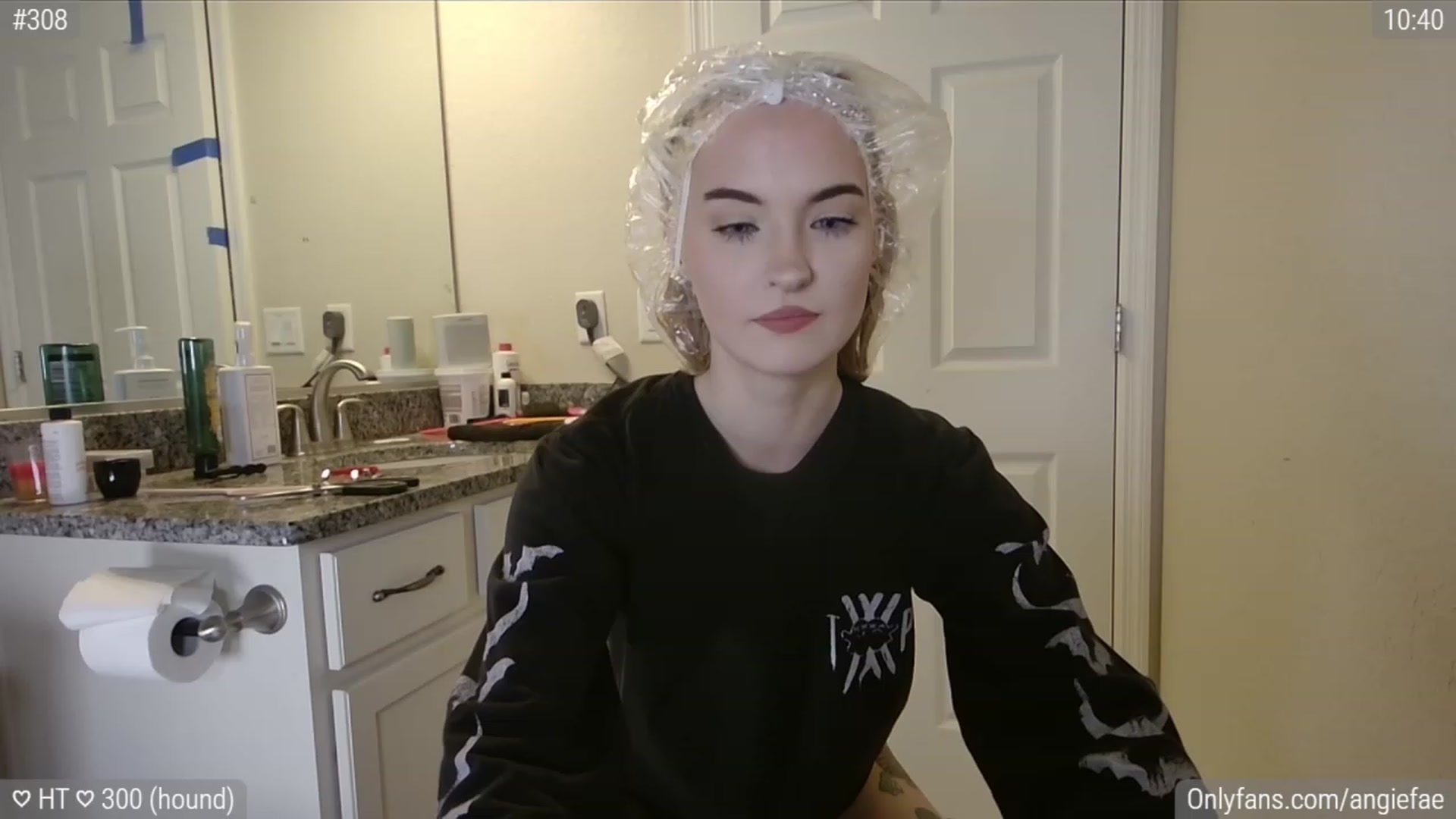 Gallery image thumbnail from AngieFae's myfreecams stream on, 12/19/2023, 05:37 image 9 of 20