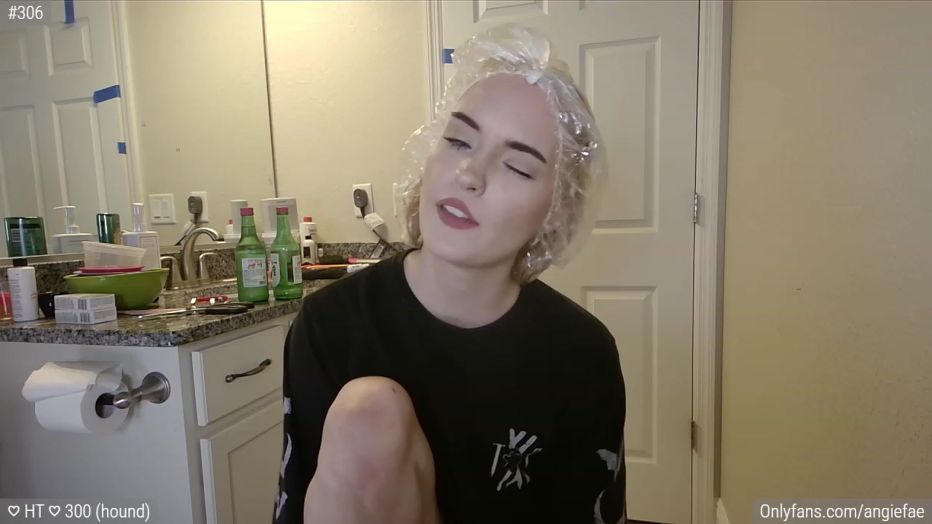 Gallery image thumbnail from AngieFae's myfreecams stream on, 12/19/2023, 05:37 image 12 of 20