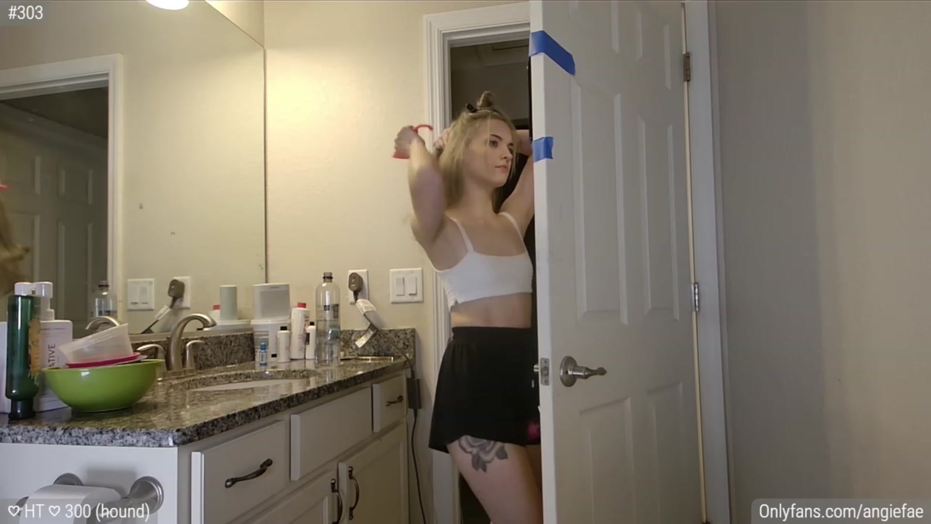 Gallery image thumbnail from AngieFae's myfreecams stream on, 12/19/2023, 08:13 image 18 of 20