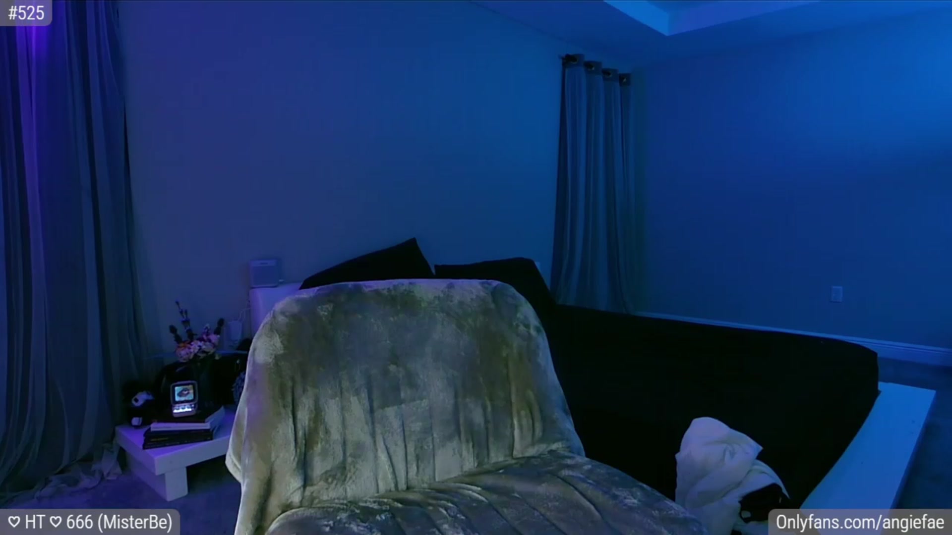 Gallery image thumbnail from AngieFae's myfreecams stream on, 01/11/2024, 03:42 image 11 of 20