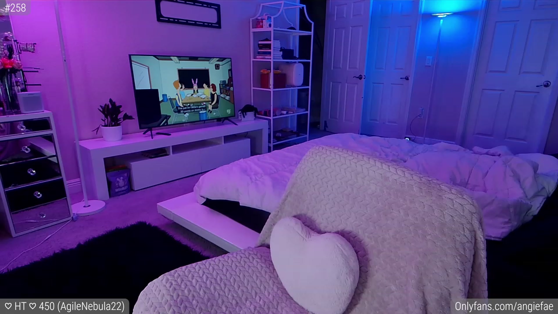Gallery image thumbnail from AngieFae's myfreecams stream on, 02/03/2024, 01:00 image 11 of 20