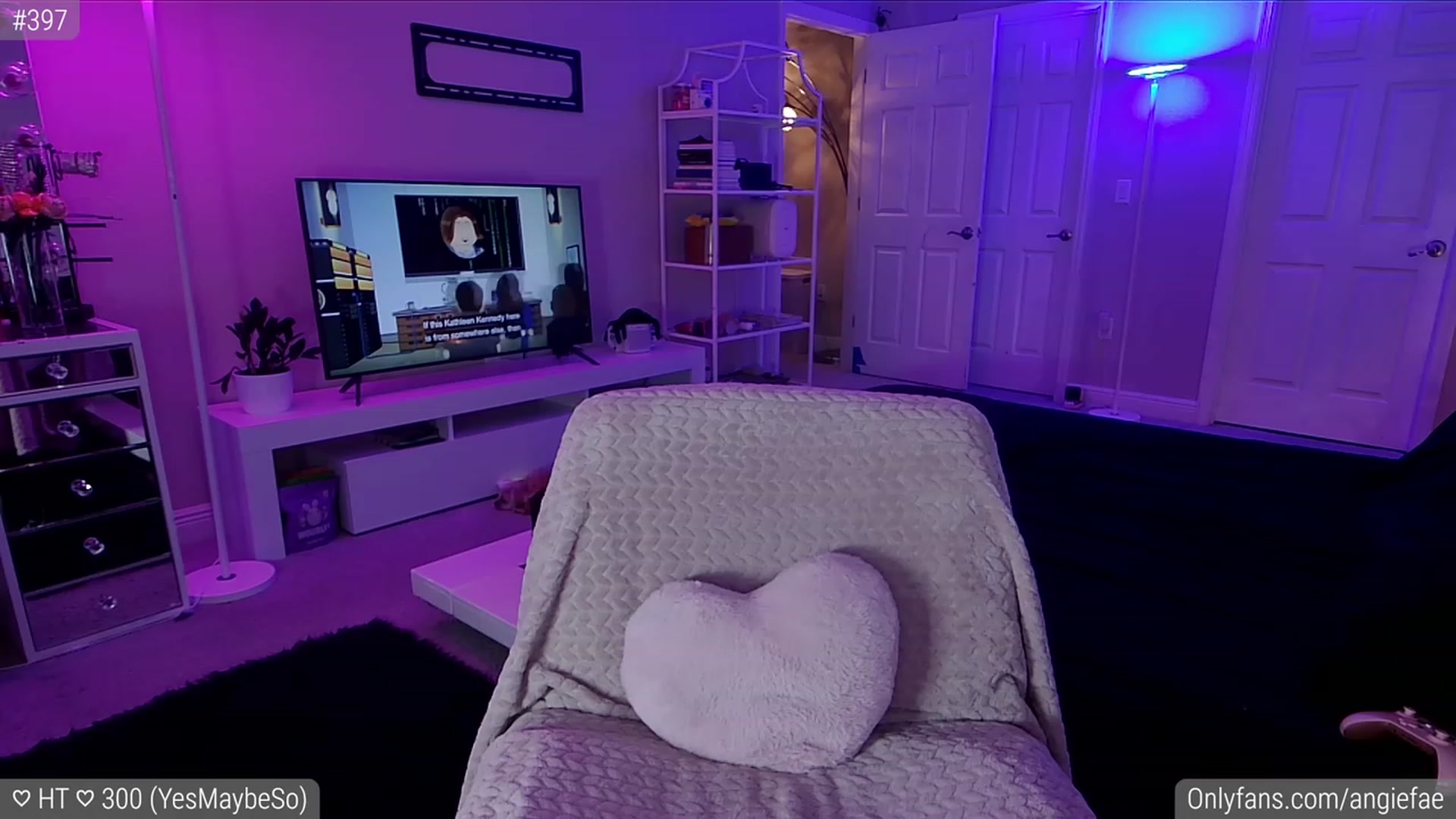 Gallery image thumbnail from AngieFae's myfreecams stream on, 02/05/2024, 05:16 image 7 of 20