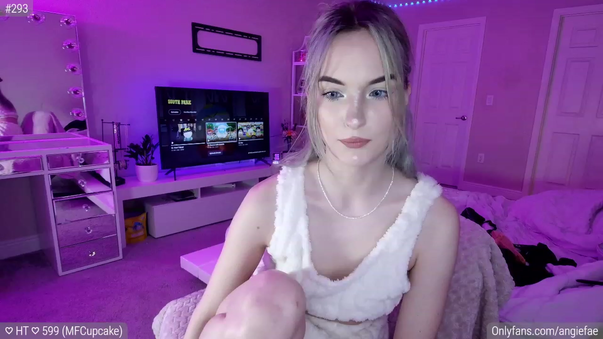 Gallery image thumbnail from AngieFae's myfreecams stream on, 03/05/2024, 07:09 image 18 of 20