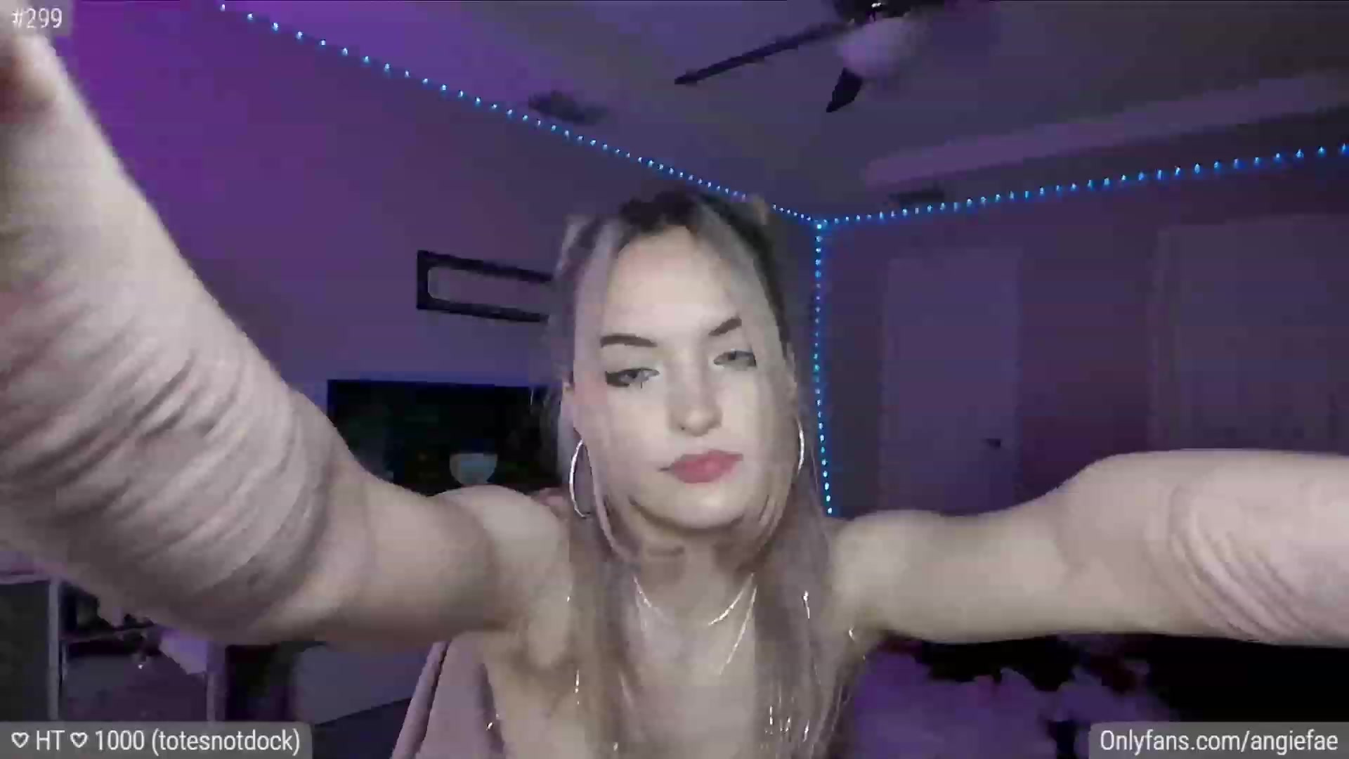 Gallery image thumbnail from AngieFae's myfreecams stream on, 03/12/2024, 04:57 image 9 of 20