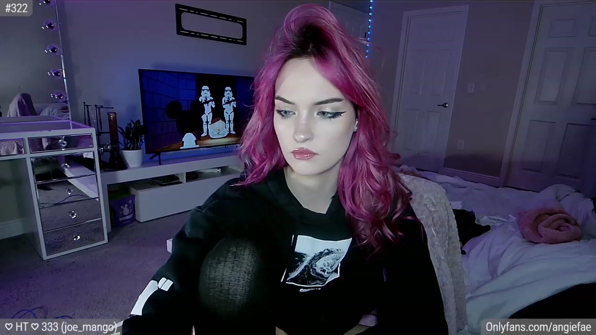 Gallery image thumbnail from AngieFae's myfreecams stream on, 03/14/2024, 04:58 image 3 of 20