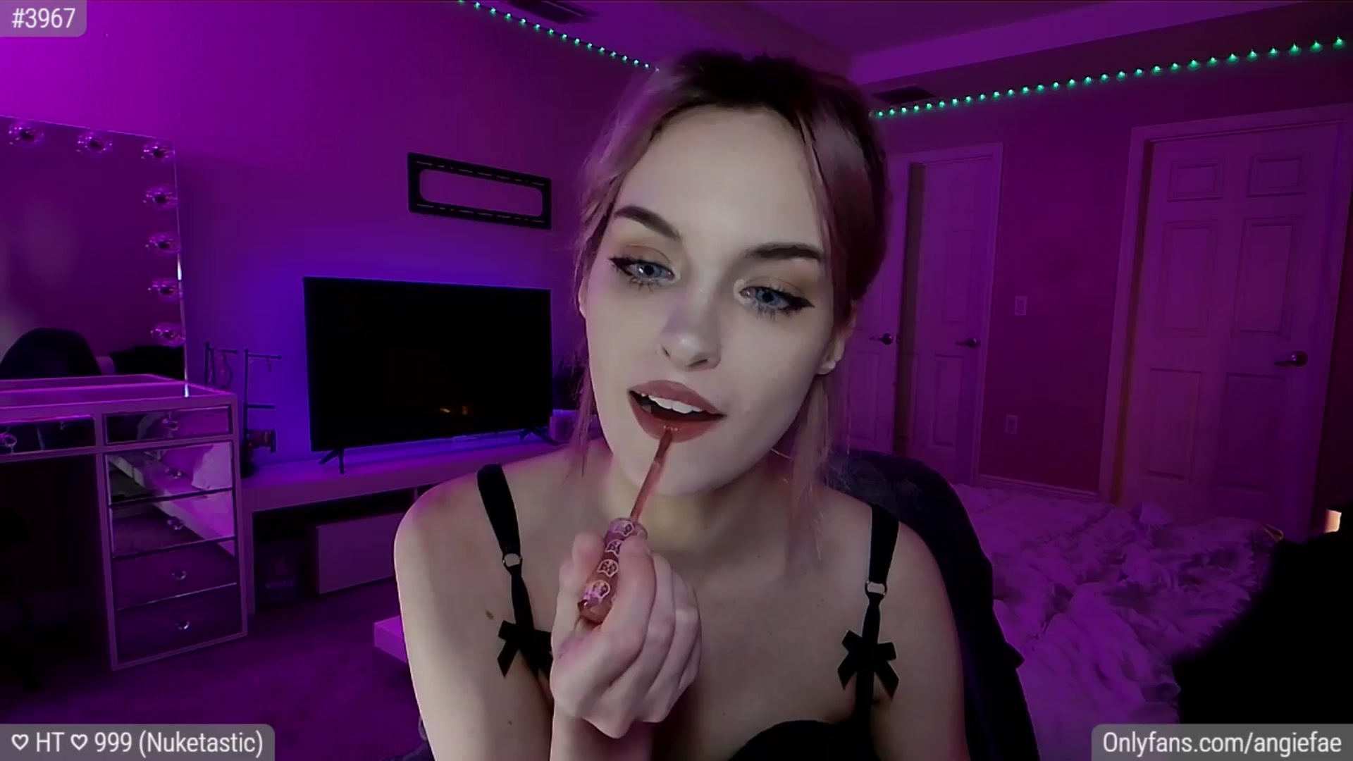 Gallery image thumbnail from AngieFae's myfreecams stream on, 04/08/2024, 06:34 image 11 of 20
