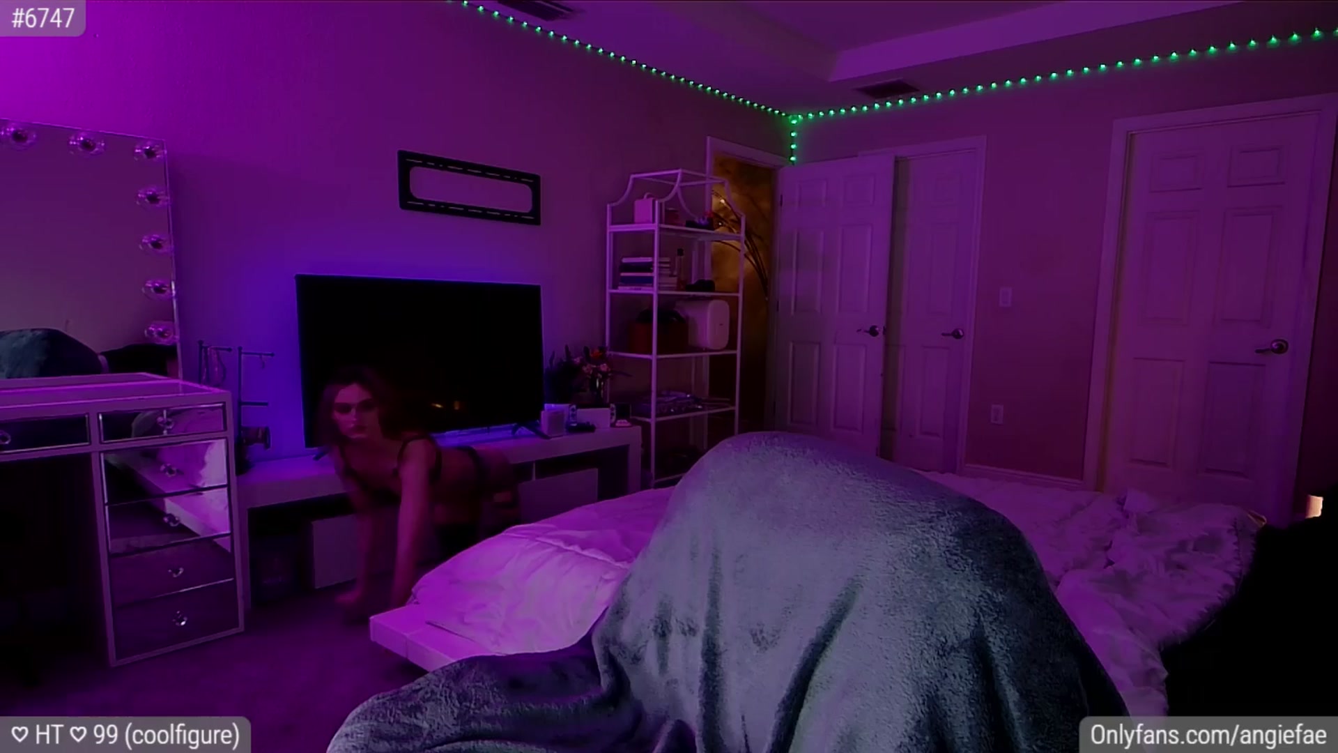 Gallery image thumbnail from AngieFae's myfreecams stream on, 04/08/2024, 06:34 image 3 of 20