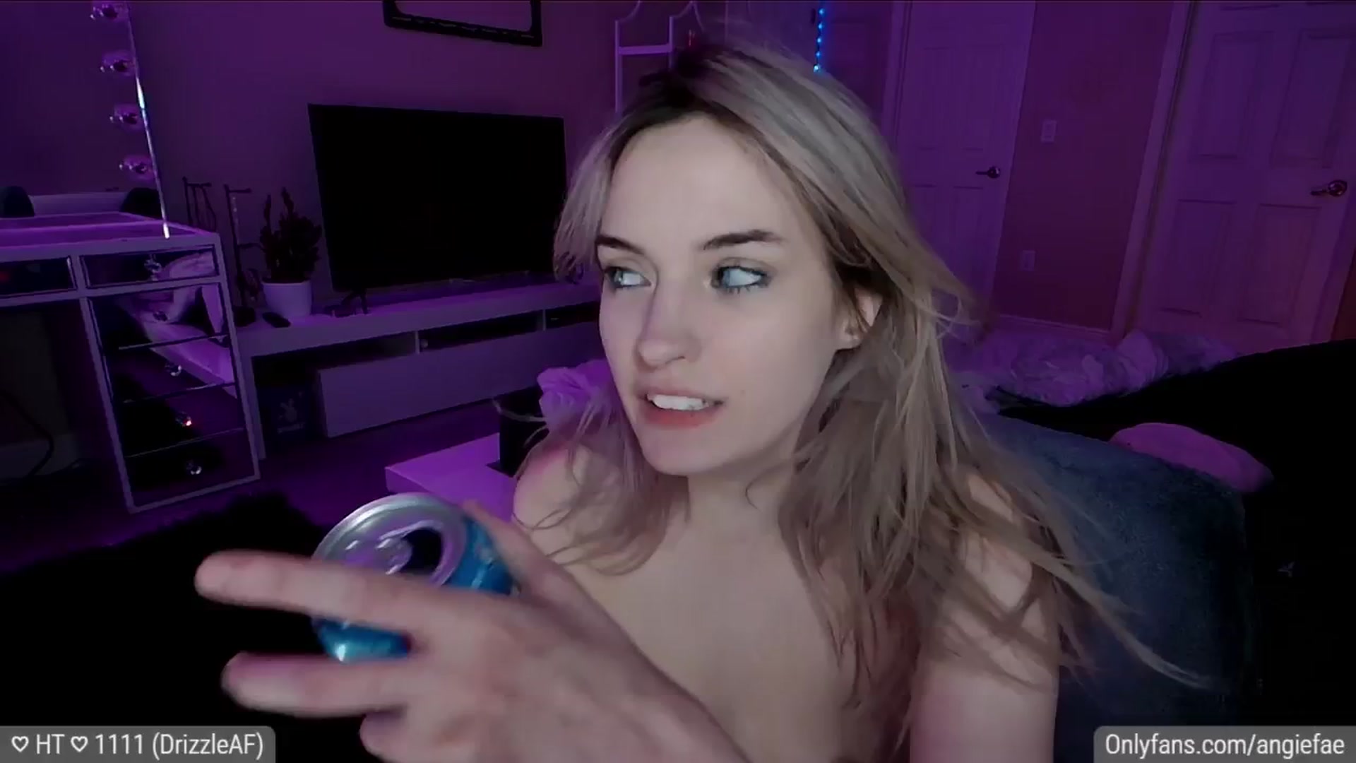 Gallery image thumbnail from AngieFae's myfreecams stream on, 04/27/2024, 09:02 image 1 of 20